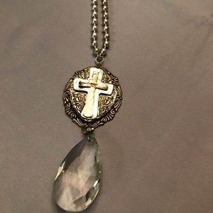 Cross/crystal 18” necklace.